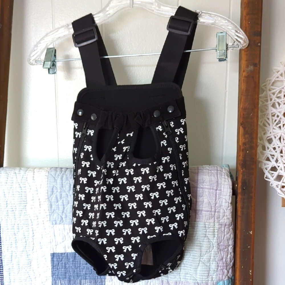 Black and White Bow Print Pet Carrier - Picture 2 of 8